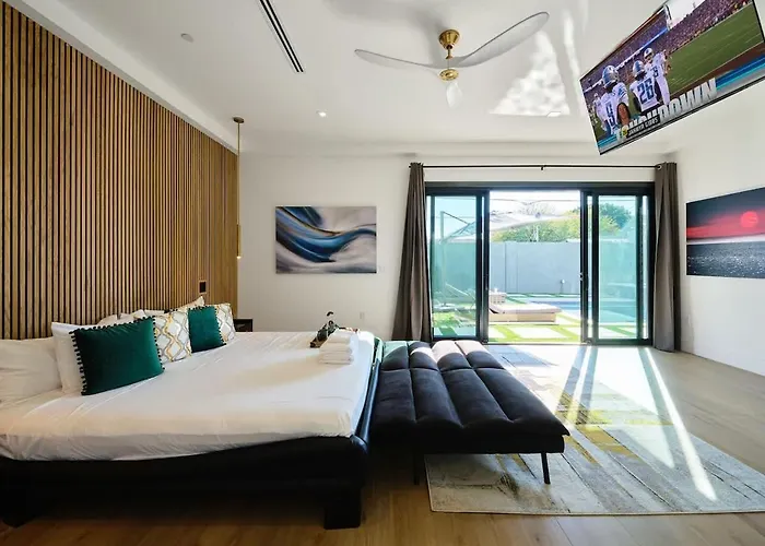 Havana - Walk To Old Town - Heated Pool & Holiday home