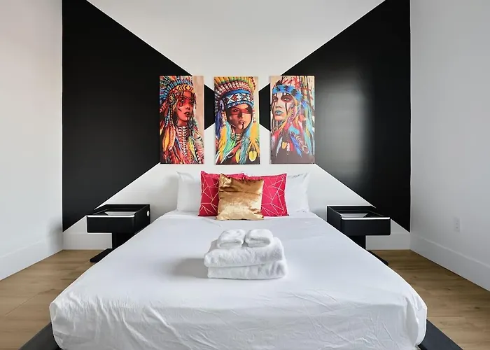 Havana - Walk To Old Town - Heated Pool & Holiday home Scottsdale
