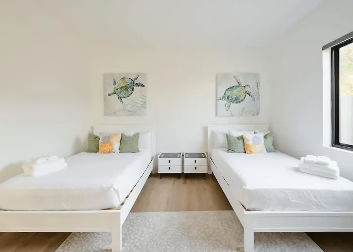 Holiday home Havana - Walk To Old Town - Heated Pool &