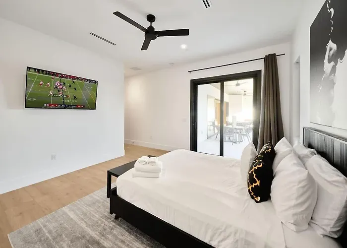 Holiday home Havana - Walk To Old Town - Heated Pool & *