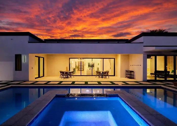 Havana - Walk To Old Town - Heated Pool & Holiday home *